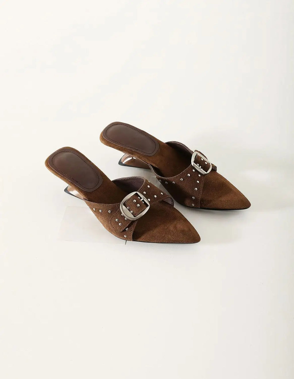 Retro Rivet Pumps