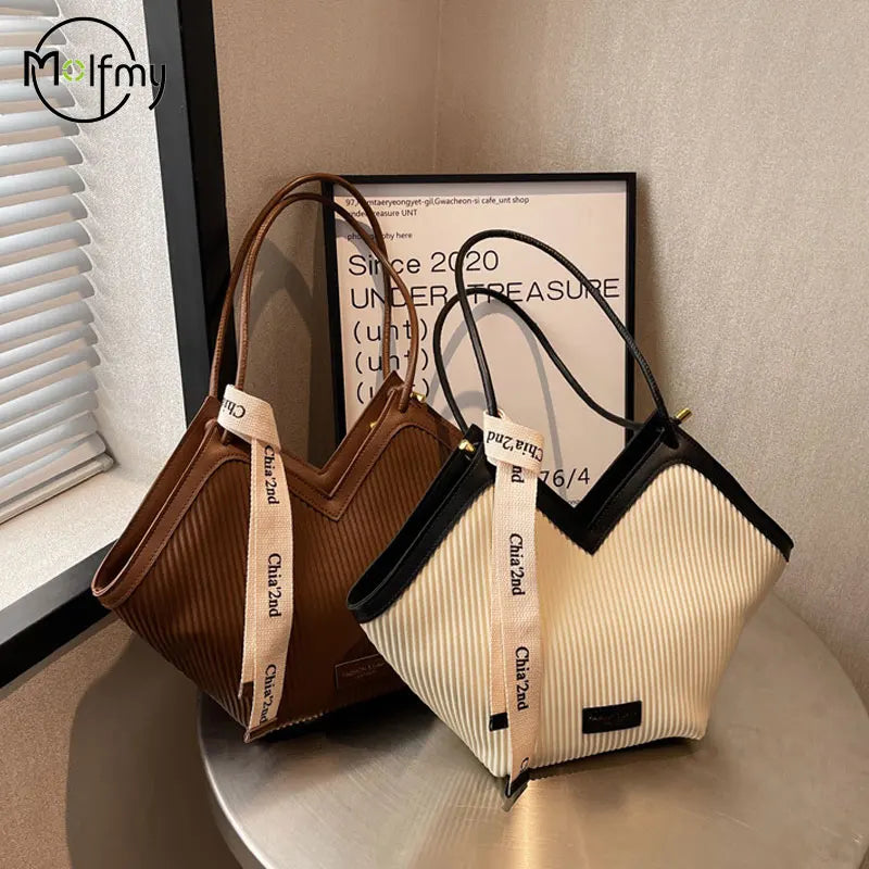 Heart Maxi Tote