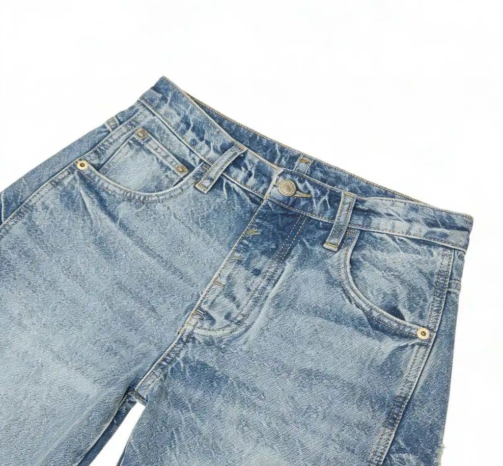 Curved Relaxed Jeans