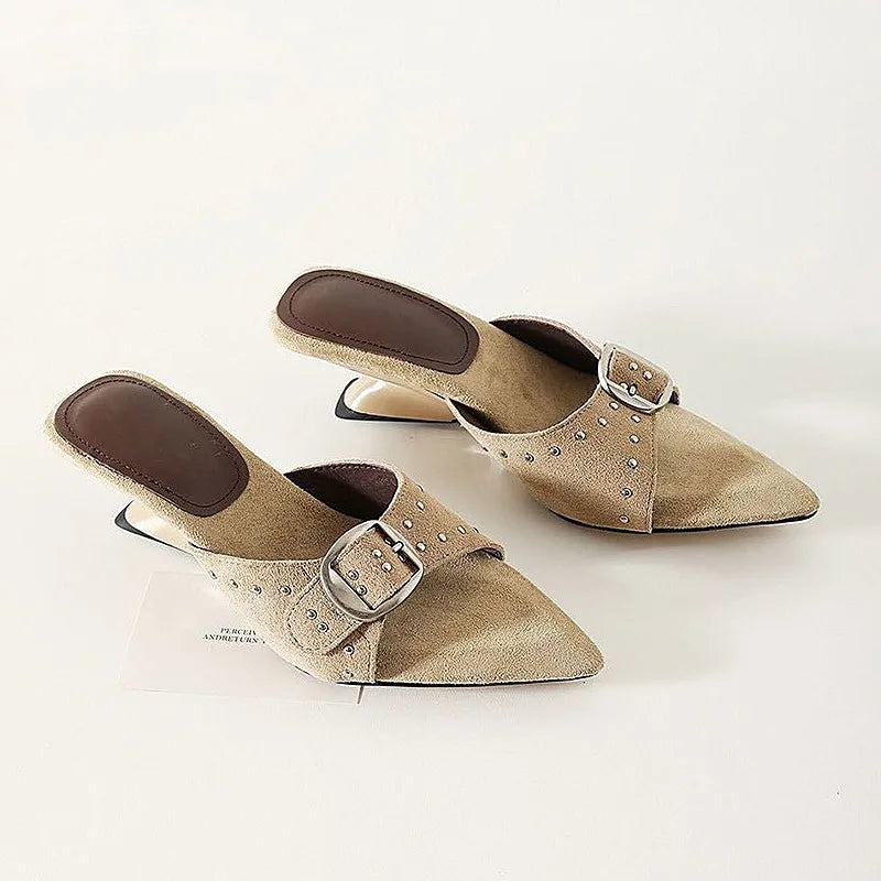 Retro Rivet Pumps
