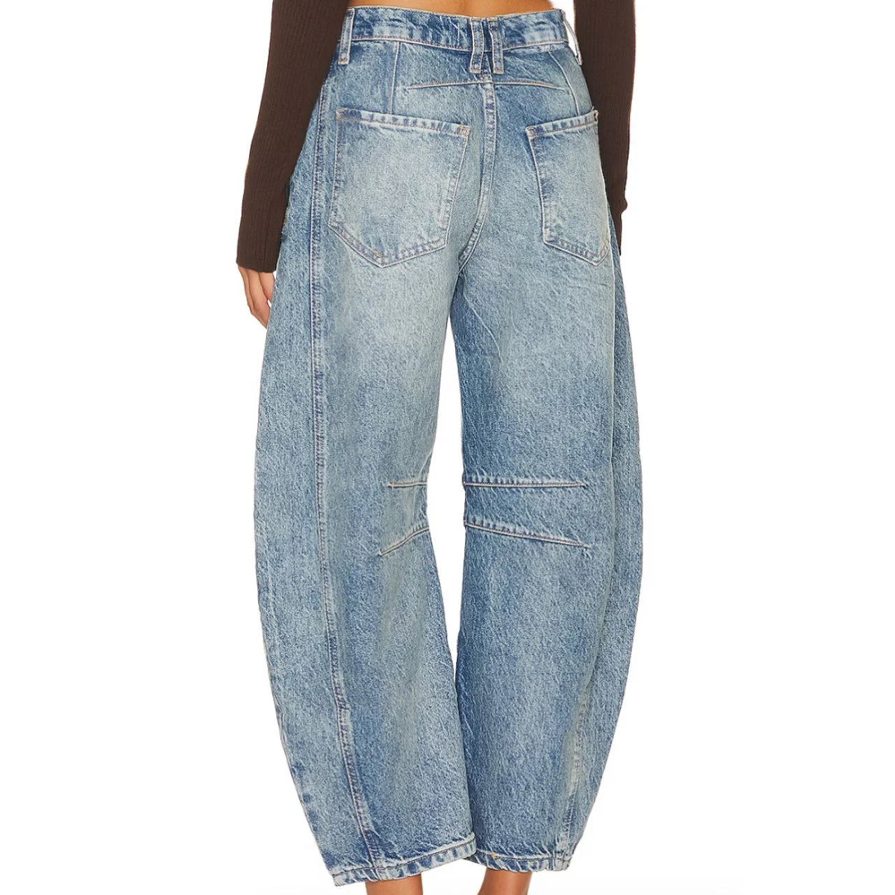 Curved Relaxed Jeans