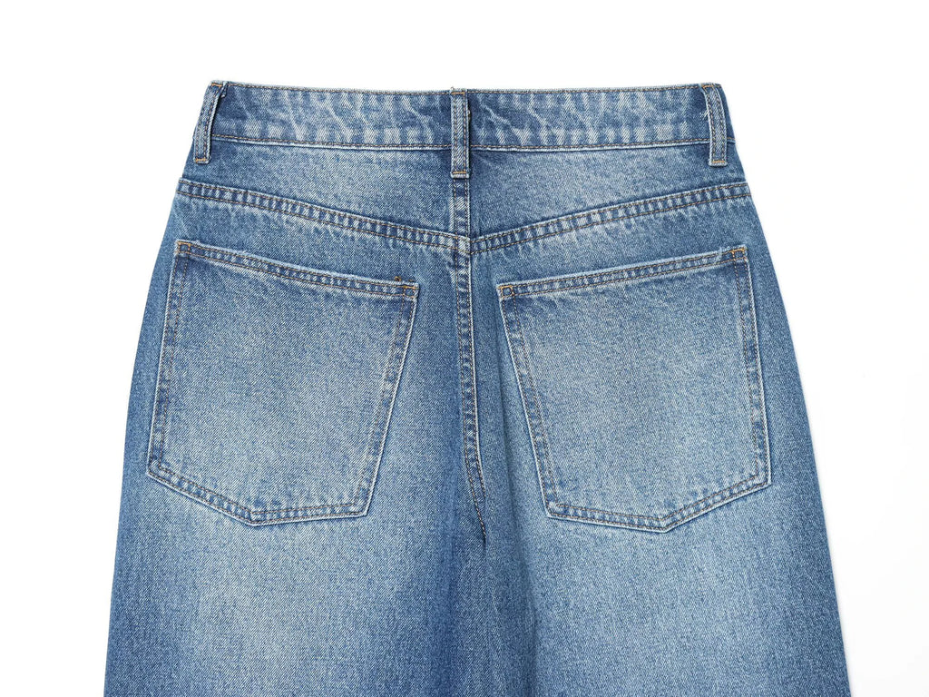 Balloon Curve Jeans