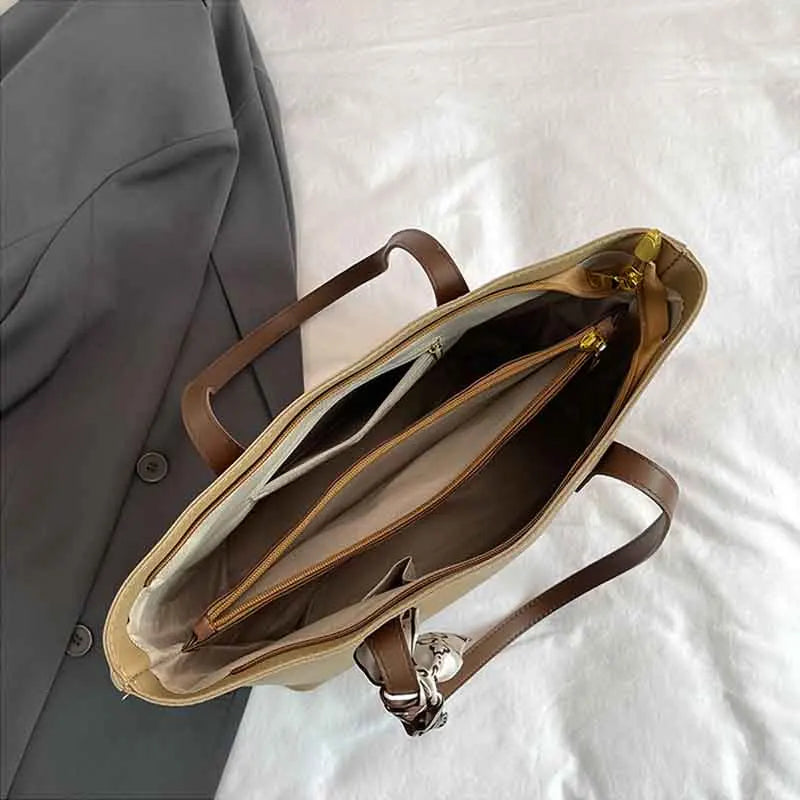Minimal Commuter Tote